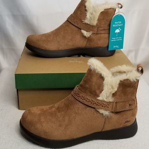 JBU Nomadic Tan Suede Leather Boots Sz 7.5 Womens New NWB